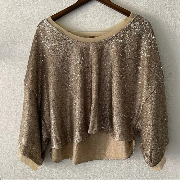 FREE PEOPLE Champagne Dreams Sequined Slouchy Crop Top Gold Small Womens Relaxed - Picture 14 of 16